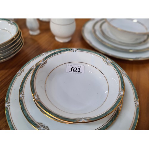 623 - A great forty-seven piece tea service from Noritake, in the Glenabbey pattern. Features a turquoise ... 