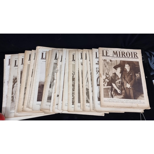 143 - A fantastic lot of approximately 30 antique issues of Le Miroir daily newspaper, dating from 1914 - ... 