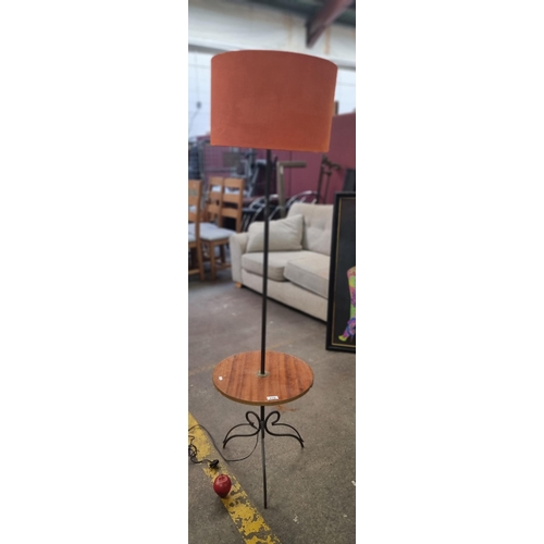 678 - A fabulous Mid Century modern floorstanding lamp with beautiful wrought iron tripod base, burnt oran... 