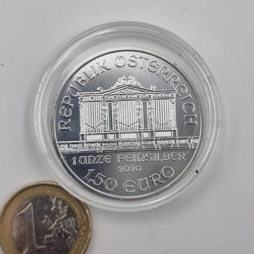 550 - An Austrian republic 1,50 Euro one ounce fine silver .999 coin, dated 2020. Set in protective case a... 