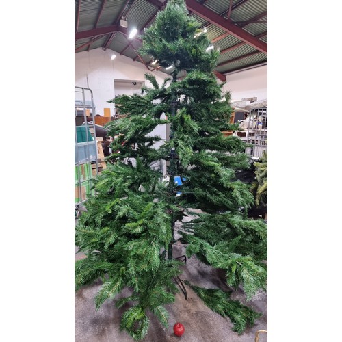 172 - Star lot : A huge artificial, Super Quality artificial Christmas tree. A really thick, high quality ... 