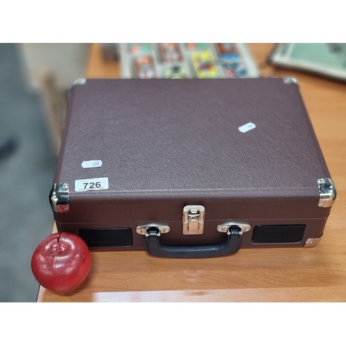 726 - A fabulous Bush classic Vinyl record turntable (PHK-M41) in the form of a briefcase.