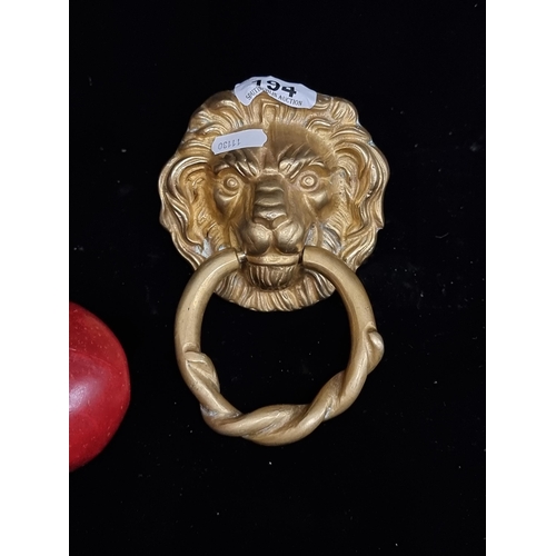 194 - A heavy, vintage brass lion mask door knocker, a very handsome example with great detail to main. Mo... 