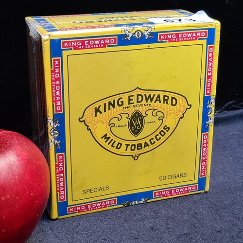 673 - A sealed pack of 50 King Edward VII mild tobacco cigars.