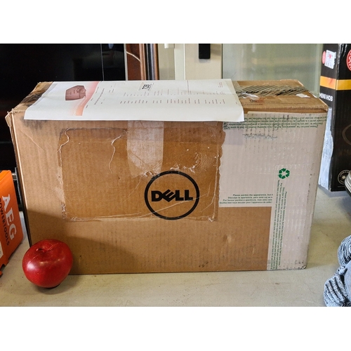 728 - A Dell SVGA Conference Room Projector, model number: 1220 1450P318S. Original RRP: $389. In its orig... 