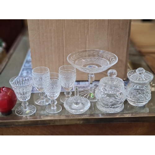 785 - A selection of eight pieces of Waterford Crystal. Including a mixture of forms and patterns. Pattern... 