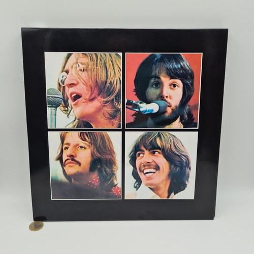 911 - A Beatles Let it Be box set, collection with the original album from 1970 and an original rare The B... 