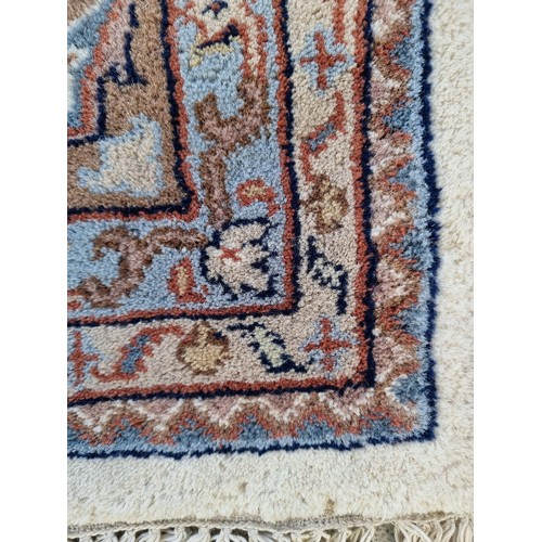 778 - Star lot : A stunning Herati persian Hand made Hna knotted  rug made of hand knotted wool on cotton.... 