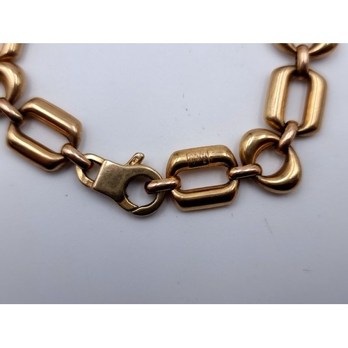 442 - Star Lot : A beautiful example of a vintage 9 carat Gold link bracelet. A very nice bracelet, set wi... 