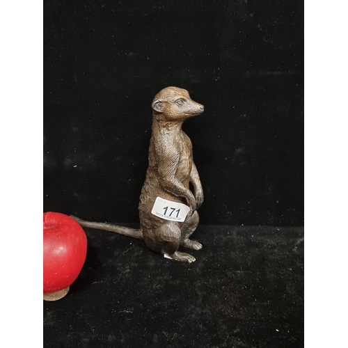 171 - A free standing cast bronze meercat figure with high detail in a lovely bronze tone. H18cm.