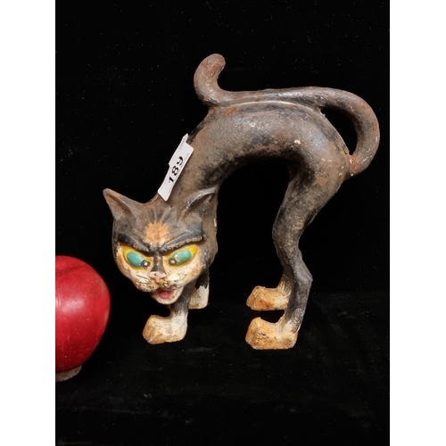 189 - A Fab cast metal scaredy cat figure, depicting a black cat with back arched in fear. Hand painted, i... 