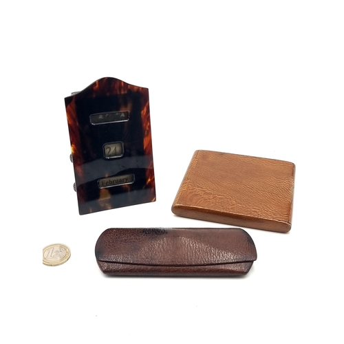 681 - Three vintage items, consisting of a cigarette and glasses case. Together with a vintage Tortoiseshe... 