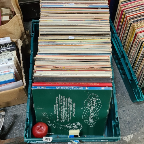 888 - A large collection of vinyl albums of classical, ballet and Opera  music including Schumann, Handel ... 