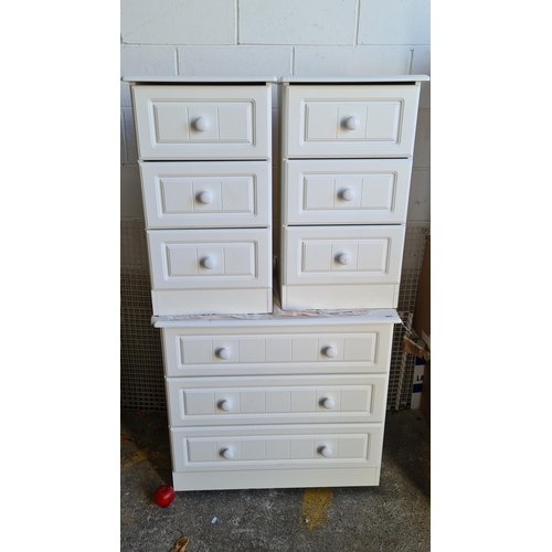 905 - A nice chest of drawers along with two matching bedside lockers, each with three drawers and a styli... 