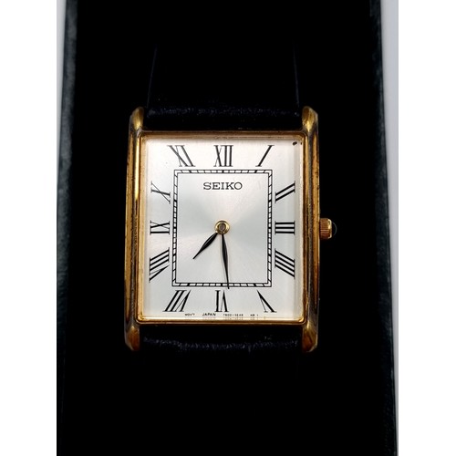 40 - A fine example of a vintage Sieko ladies wristwatch, featuring a black leather bracelet, with a Moth... 