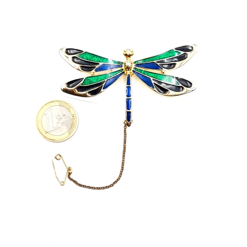 451 - A finely enamelled vintage gold toned Dragon fly brooch, which has beautiful wing detailing and a sa... 