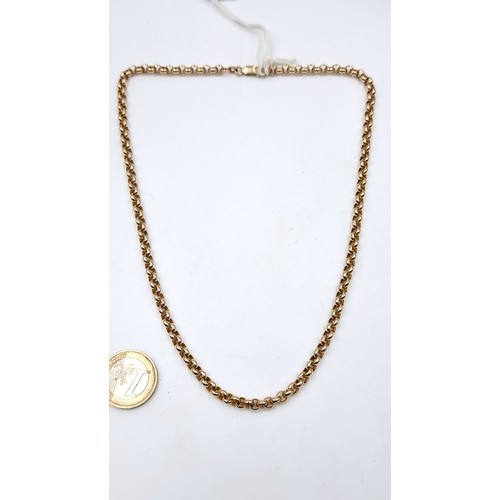 652 - Star lot : An elegant 9 carat gold link chain with lobster clasp. L45cm. In a nice presentation box.... 