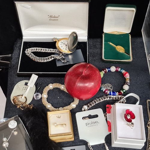 786 - A huge and varied collection of nice quality jewellery, including lots of bagged and boxed examples,... 