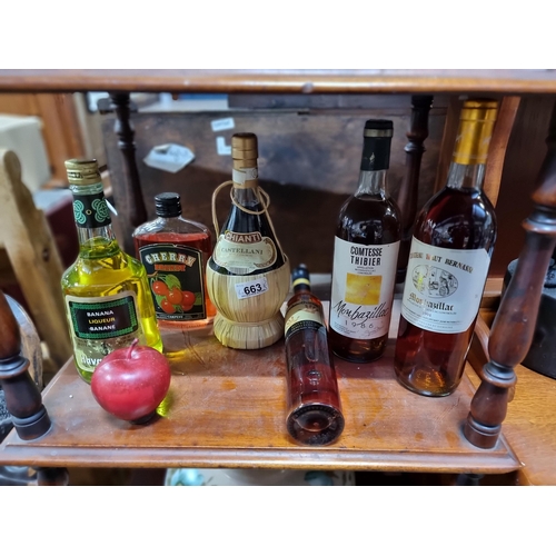 663 - A great selection of six bottles of liqueur and wine, including a sealed 75cl 1994 bottle of Chateau... 