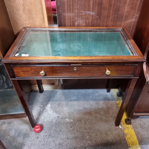 706 - Star Lot : A fabulous antique Edwardian curio table with glass top and drawer for access, lined with... 