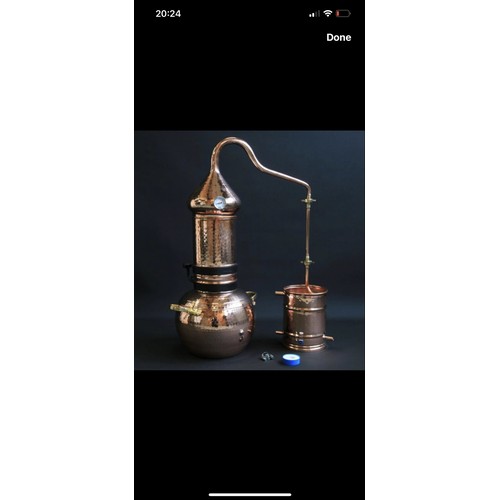 869 - Star Lot: A new large Copper Still and Moonshine Alembic Still, lArge 30 litre capacity. €1250 from ... 