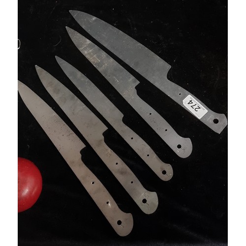 274 - A selection of five knife blades. In a variety of sizes from an Irish bladesmith.