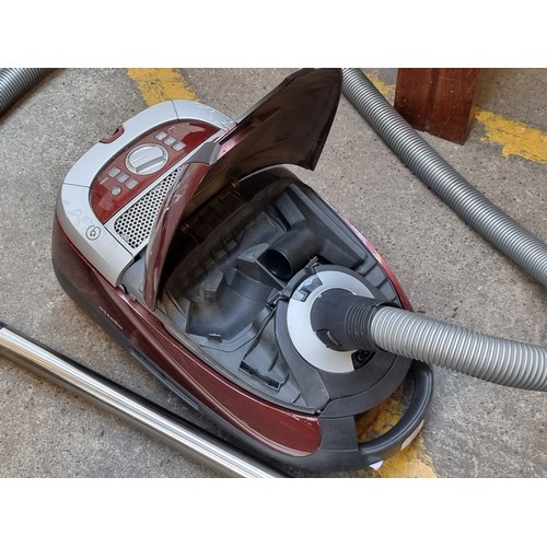 915 - A Miele vacuum cleaner, model number: S5360. for cats and dogs with on board tools. Complete with pi... 