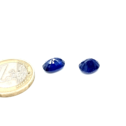 376 - Two fabulous natural sapphire gemstones. Weight 3.8 & 4.41 carats. Cold to the touch and accompanied... 