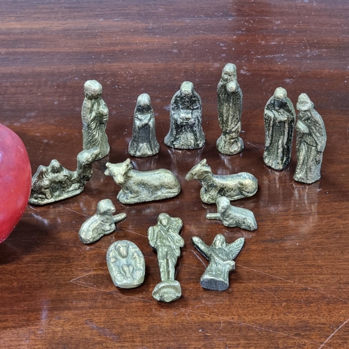 489 - A set of neatly proportioned heavy brass Nativity scene figures crafted from brass, comprising of Ma... 