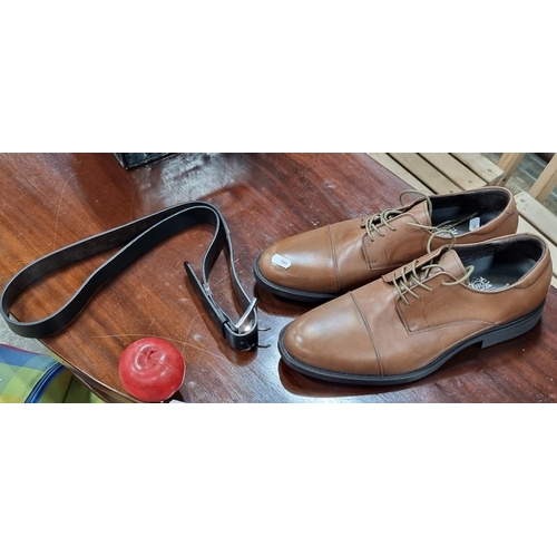 562 - A stylish pair of men's new brown leather dress shoes by brand Shoes for Crews in the 'Senator' mode... 