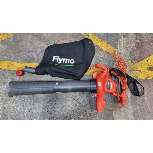 792 - A Flymo PowerVac 3000 vacuum blower with leaf bag. RRP: €89.99 on woodies.ie Very clean example.