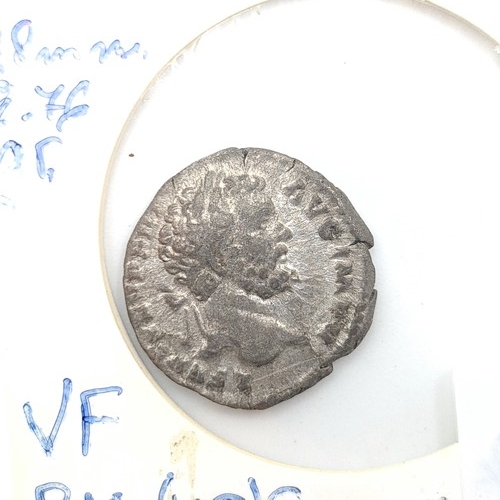 752 - An ancient Roman Septimus Severus Denar 193-211 AD coin, very fine.