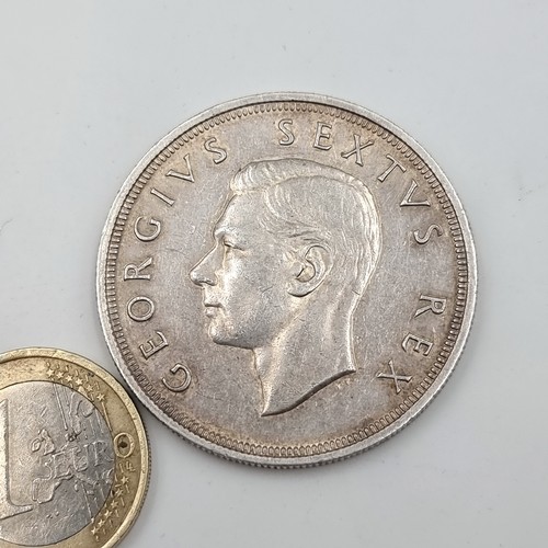 31 - A silver five shilling South African George VI coin, circa 1950. Weight: an impressive 28.33 grams. ... 
