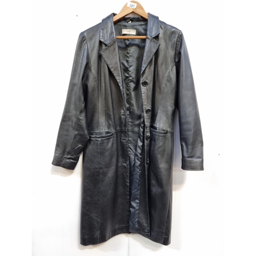 321 - A very stylish genuine leather women's coat in black, made by Cofi. Labelled size 14 but fits uk siz... 