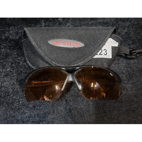 223 - A pair of Bollé men's sunglasses in the Parole 2.0 series. Featuring UV protection tinted lenses and... 