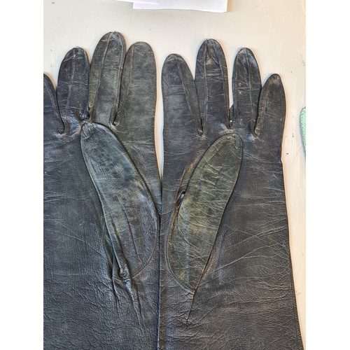 77 - Three fabulous pairs of genuine leather vintage women's gloves including a particularly attractive d... 