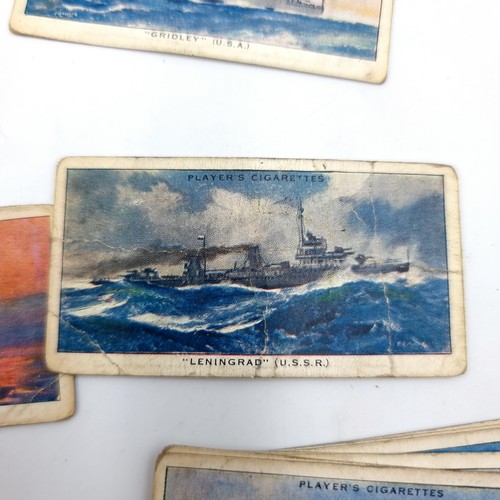 843 - A very large and comprehensive collection of vintage cigarette cards. Of particular interest if a Wi... 