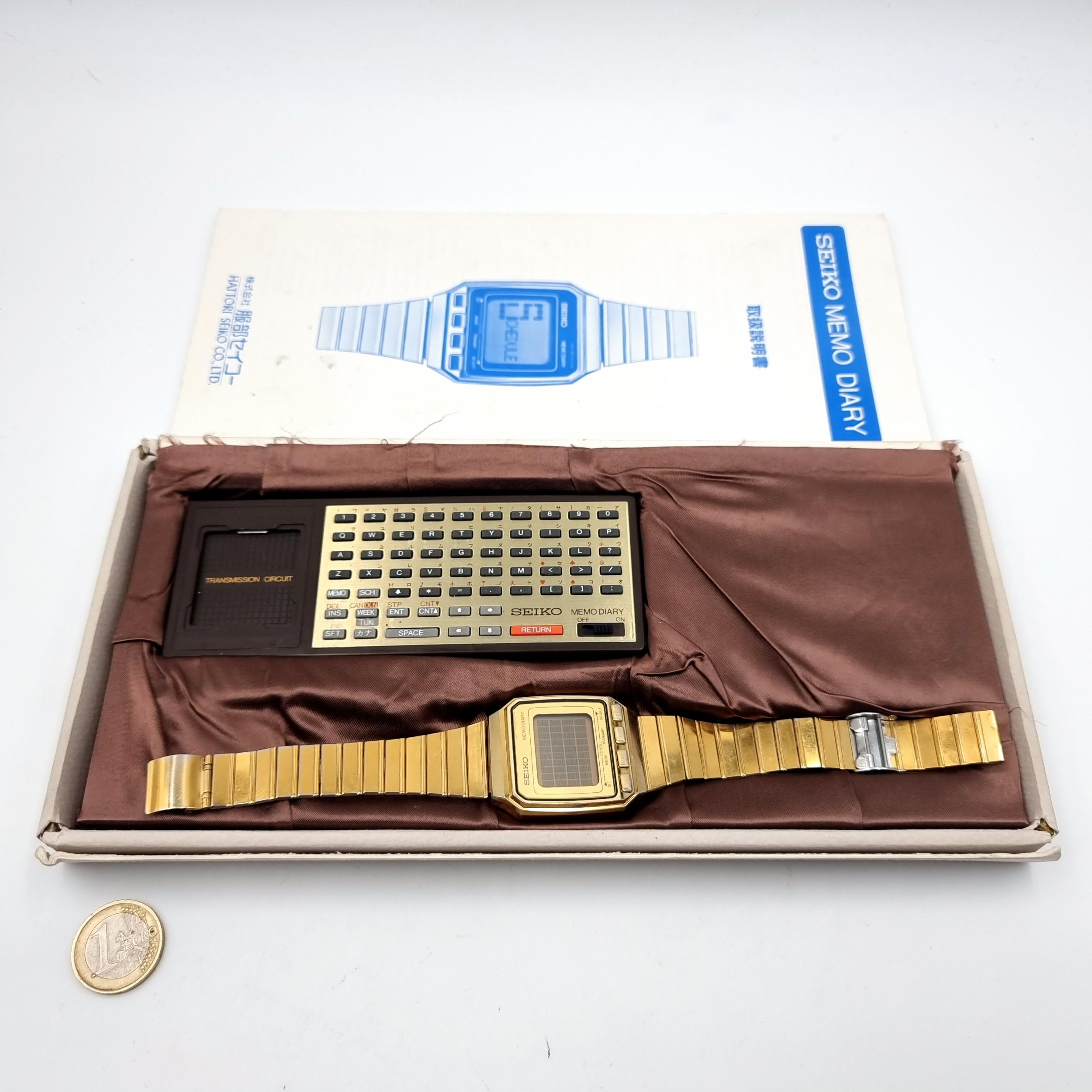 Star Lot : A very retro vintage Seiko Memo Diary UW02-0010 computer watch,  number 493853. Manufactur