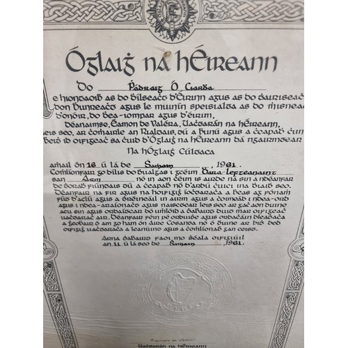 64 - A fantastic historical document relating to the Irish Volunteers, dating to 1961. Hand signed by the... 