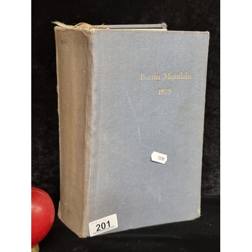 201 - A vintage hardback copy of the book Bottin Mondain 1979. 1856 pages with beautiful illustrations and... 