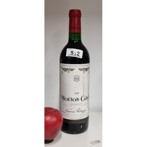 512 - A sealed 1985 bottle of Mouton-Cadet Bordeaux. A Baron-Philippe de Rothschild wine. Capacity 75cl. €... 