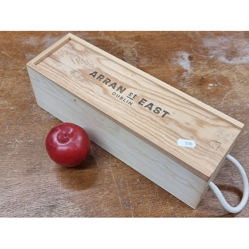 213 - Five gorgeous hand made ceramic dishes by the Irish pottery studio Arran Street East. Comprising of ... 