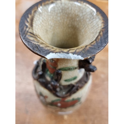 227 - A stunning antique Nanking porcelain craquelure vase. Hand painted with warriors in traditional dres... 