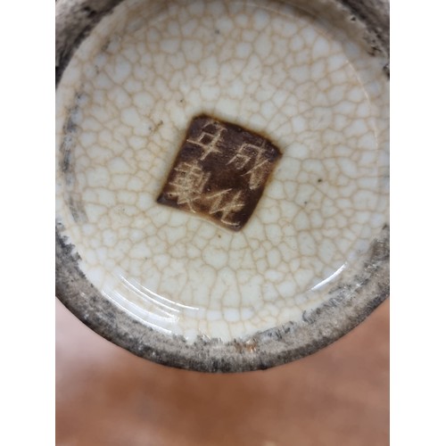 227 - A stunning antique Nanking porcelain craquelure vase. Hand painted with warriors in traditional dres... 