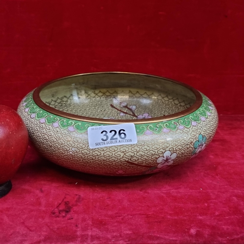 326 - A wonderful example of a vintage Chinese cloisonné bowl featuring a beautiful cherry blossom and son... 