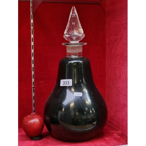 333 - A very impressive extra large Victorian pear shaped apothecary show case bottle with original facete... 