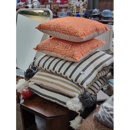 483 - A beautiful collection of five new high quality scatter cushions in a variety fabrics and finishes. ... 