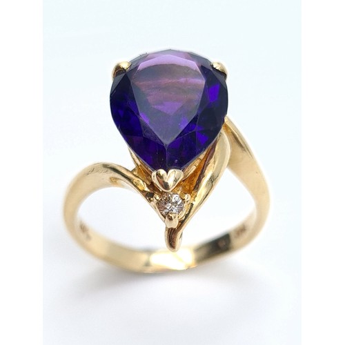 27 - Star lot : Lot correction : A show stopping vintage 14 carat gold tear drop deep purple huge natural... 