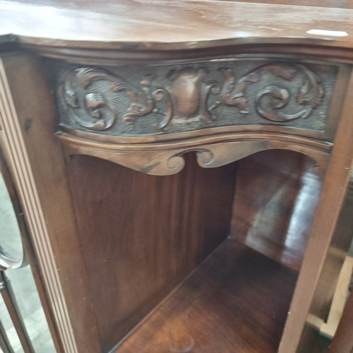 911 - Star Lot : A beautiful vintage display cabinet with an impressive gallery back, shelving space to si... 