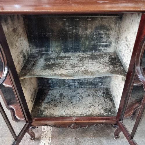 911 - Star Lot : A beautiful vintage display cabinet with an impressive gallery back, shelving space to si... 